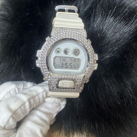 Casio  G-Shock DW-6900WW with CZ casing main image 10